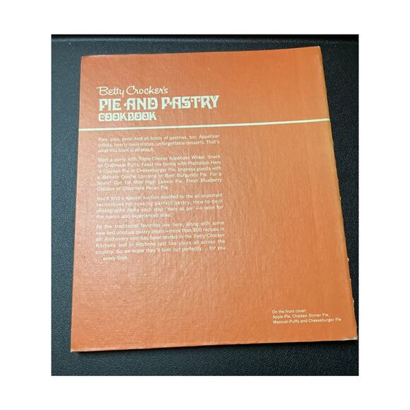 Vintage Betty Crocker’s Pie And Pastry Cookbook 2nd Printing 1972 W/ Photos - Picture 2 of 8